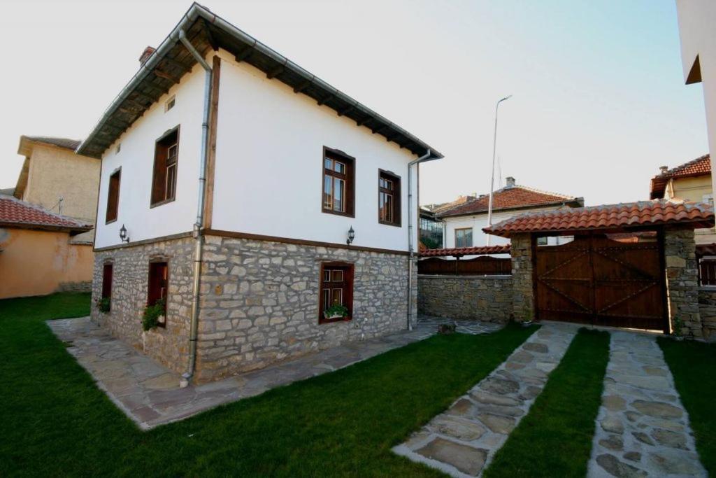 Private 4Br-2Ba Guest House Dryanovo With Pool And Free Parking 외부 사진